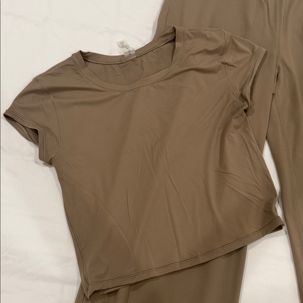 Aritzia Taupe Women Set - Picture 2 of 5